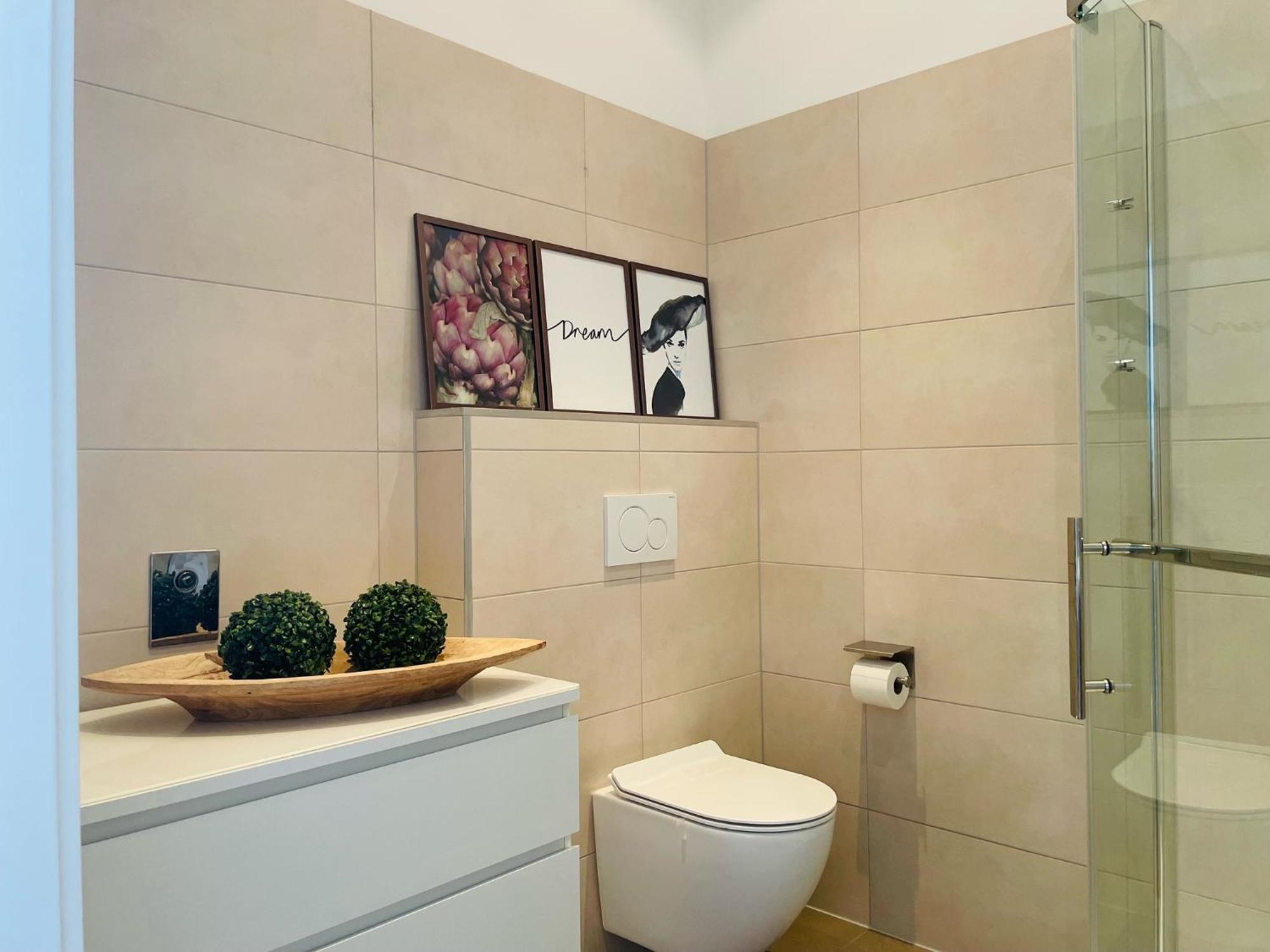Salon Des Fleurs Linz-Landstrasse 아파트 외부 사진